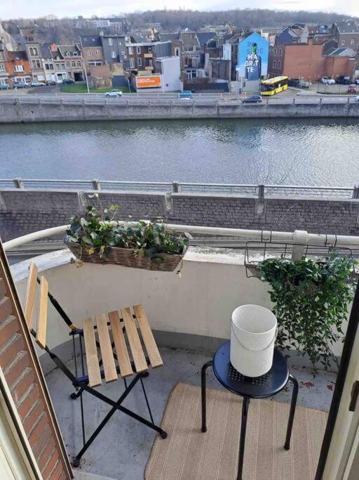לייז' Bellevue - Grand Appartement Pour 5 Sur Les Quais De La Meuse מראה חיצוני תמונה