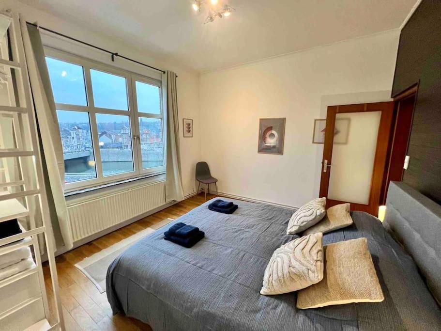 לייז' Bellevue - Grand Appartement Pour 5 Sur Les Quais De La Meuse מראה חיצוני תמונה