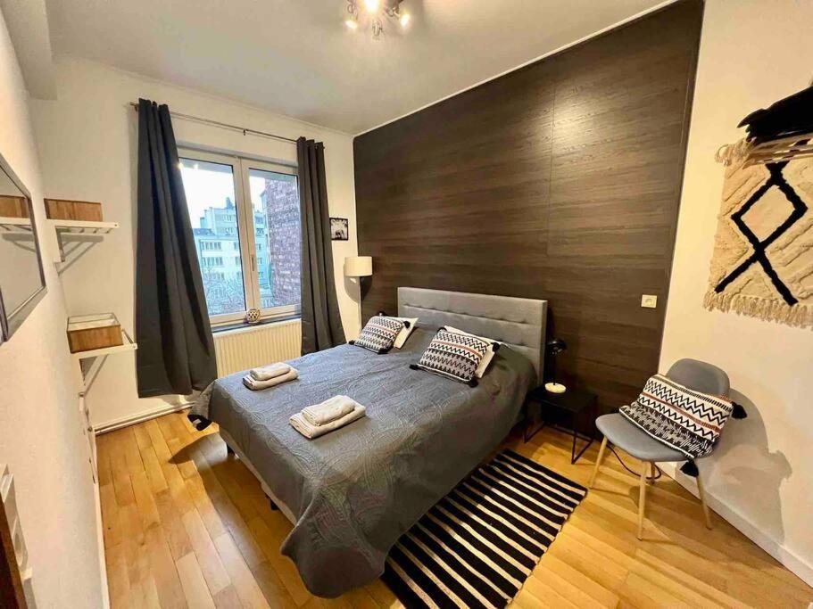 לייז' Bellevue - Grand Appartement Pour 5 Sur Les Quais De La Meuse מראה חיצוני תמונה
